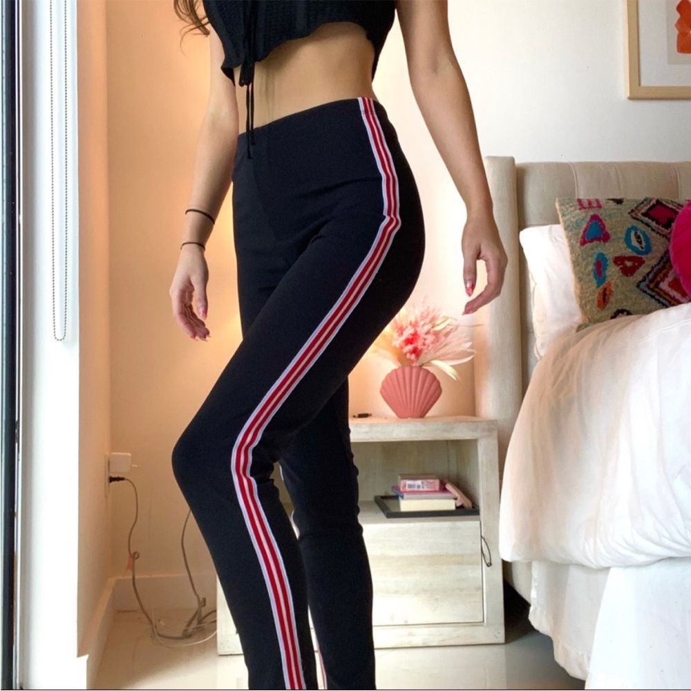 Side Striped Leggings